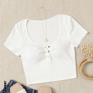 I’m selling a shirt I got off of shien